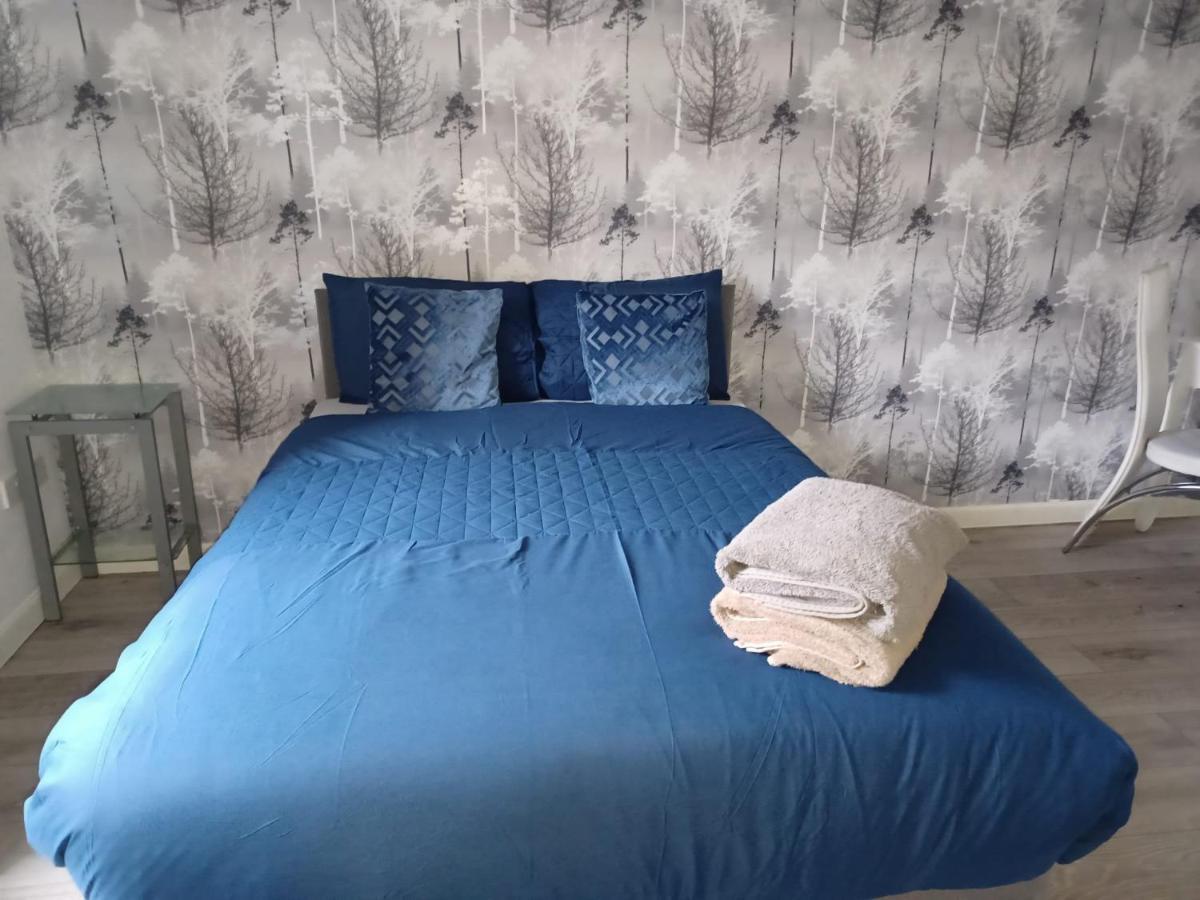 Bellway Commonwealth Apartment, Only Ages Over 23 Glasgow Ngoại thất bức ảnh